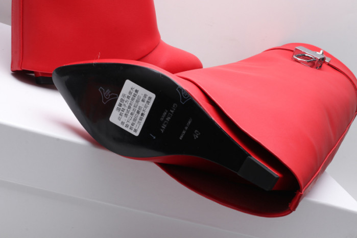 g1vency heel