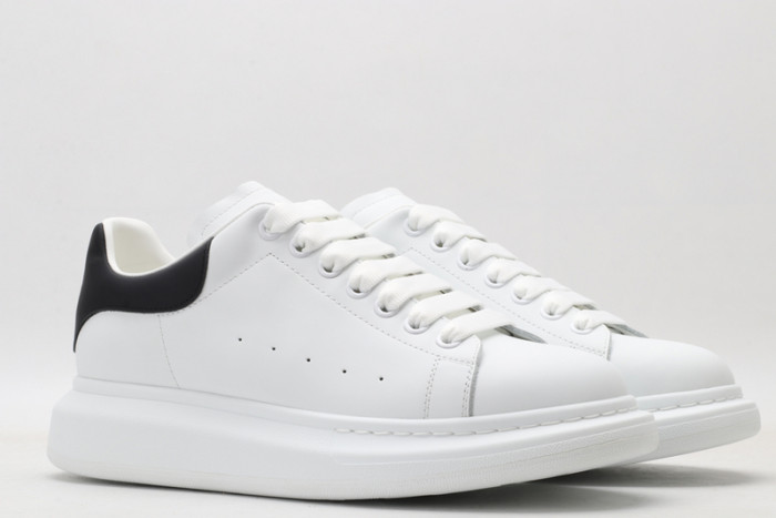alex mcqu sneakers