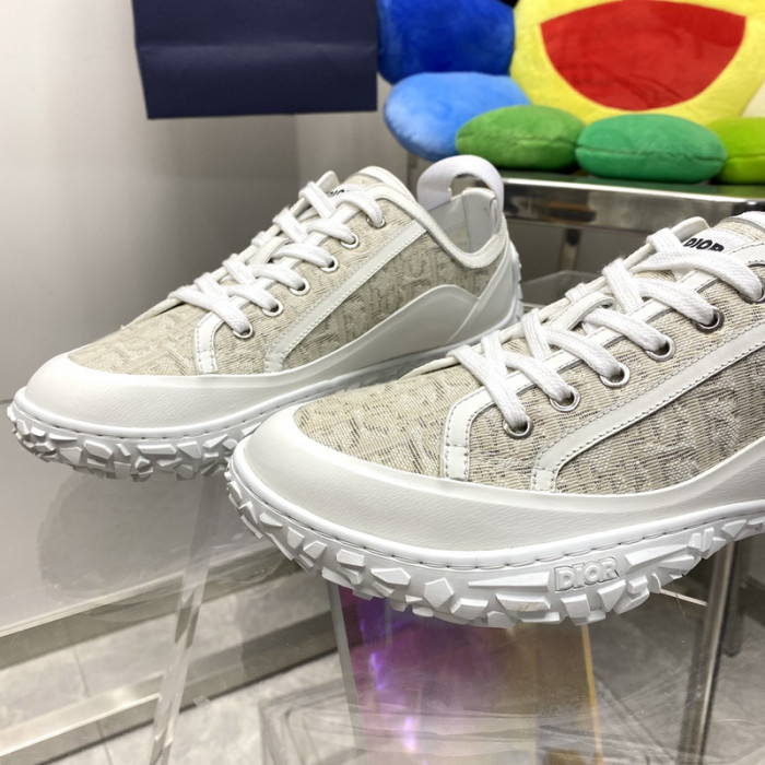 dr b28 low-top sneakers