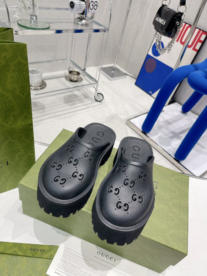 guc sandal