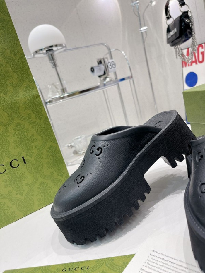 guc sandal