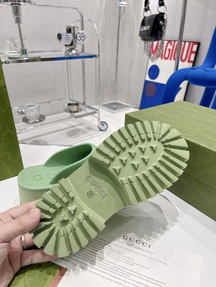 guc sandal