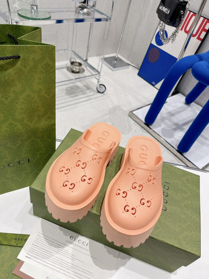 guc sandal