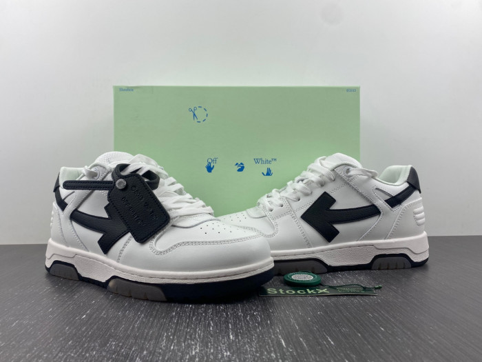 ofw out of office low-top leather sneakers 221008006