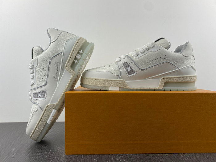 lovt sneaker