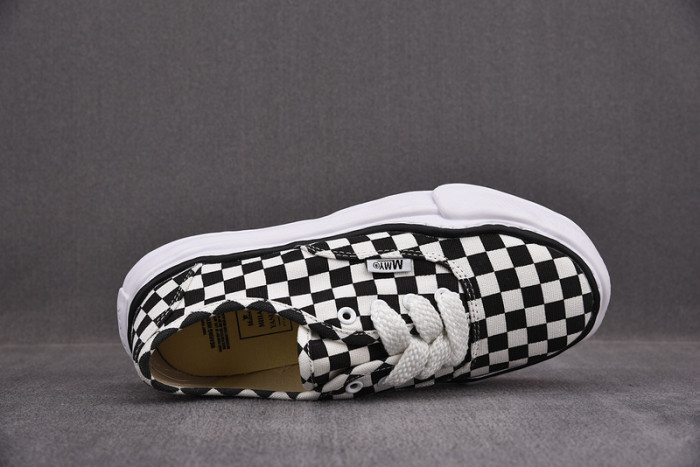 maison mihara yasuhiro sneaker