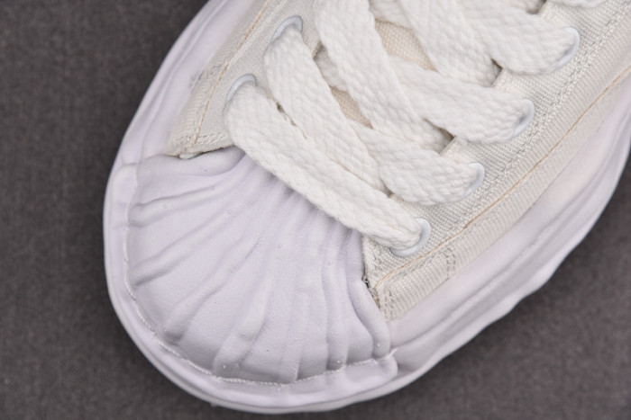 maison mihara yasuhiro sneaker