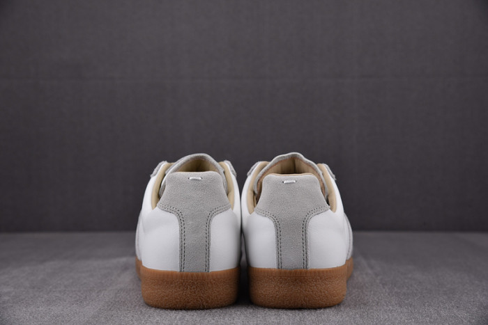 maison mihara yasuhiro sneaker