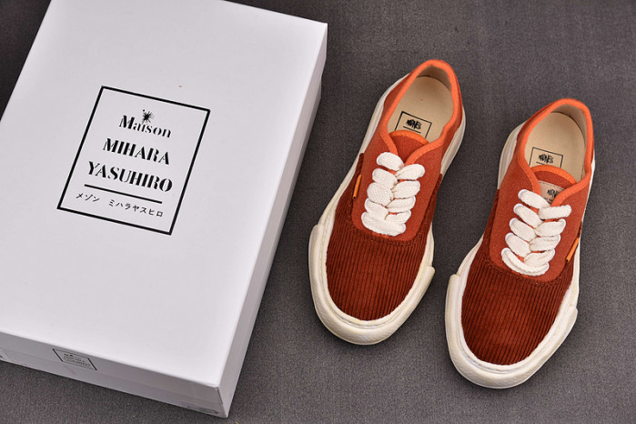 maison mihara yasuhiro sneaker