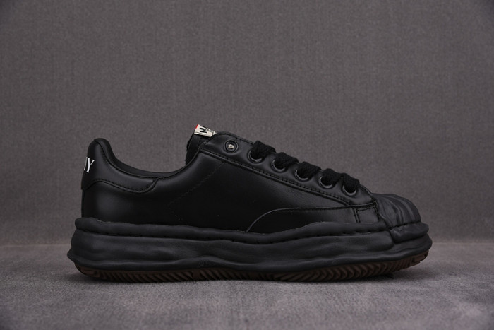 maison mihara yasuhiro sneaker