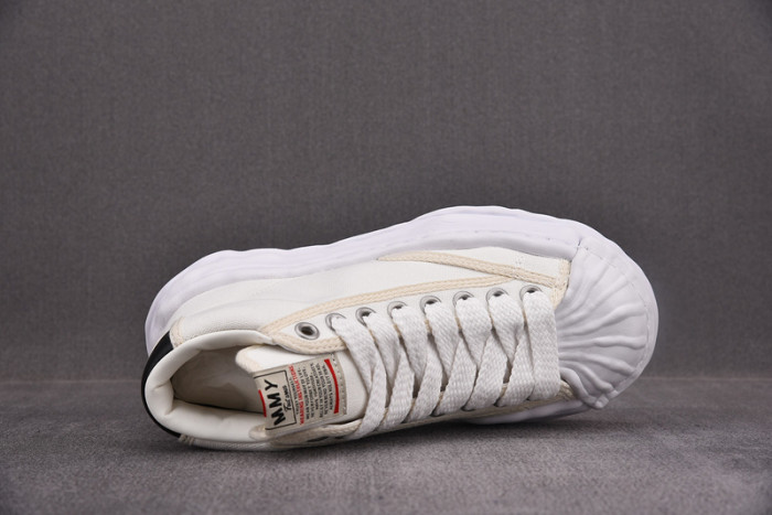 maison mihara yasuhiro sneaker