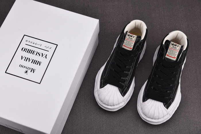maison mihara yasuhiro sneaker