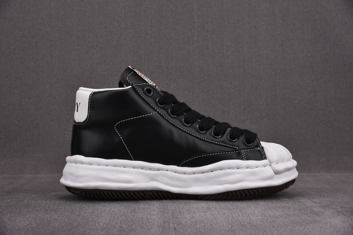 maison mihara yasuhiro sneaker