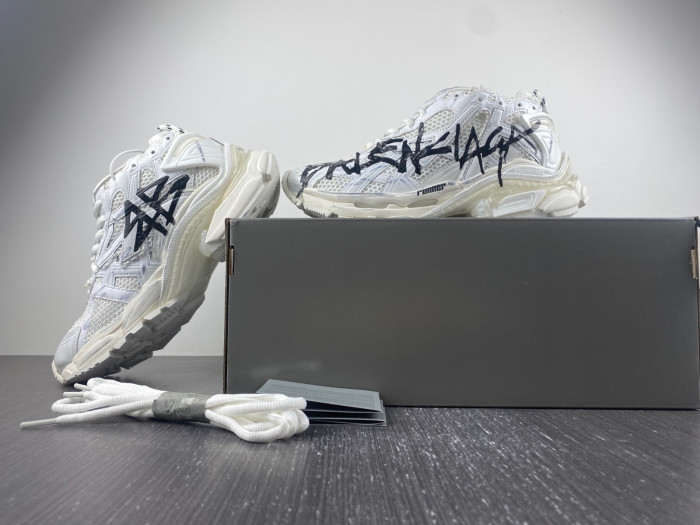 bl runner trainers sneakers