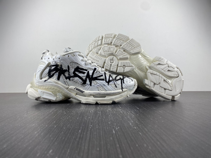 bl runner trainers sneakers