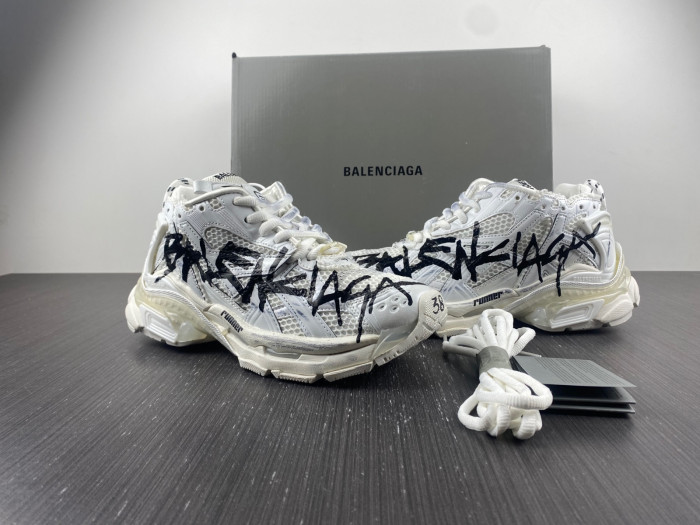bl runner trainers sneakers