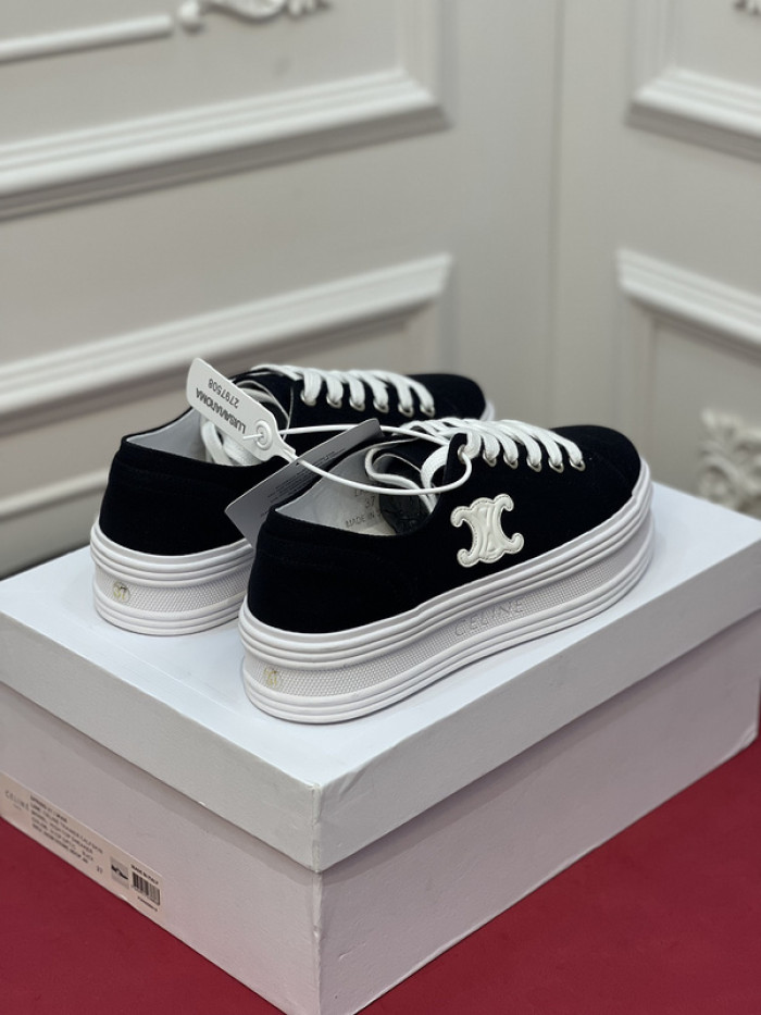 clin sneaker