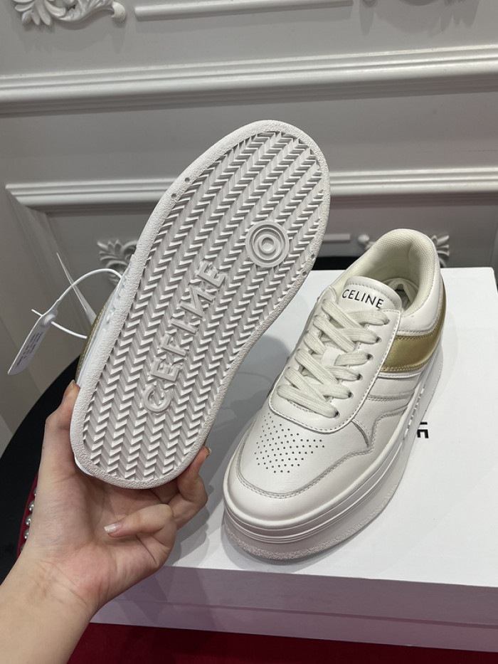 clin sneaker