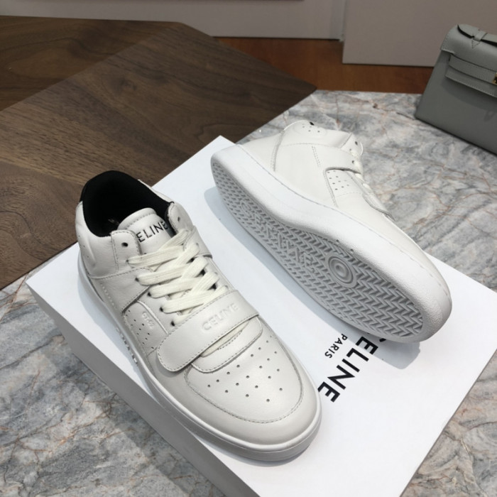 clin sneaker