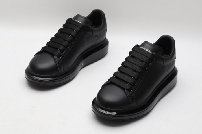 alex mcqu sneakers