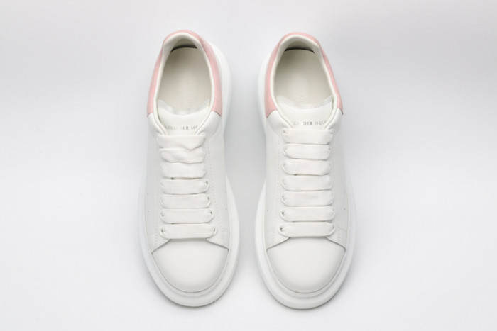 alex mcqu sneakers
