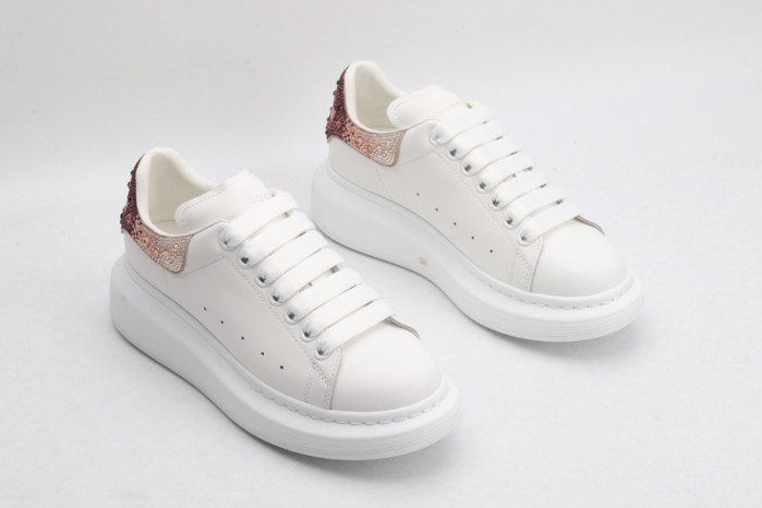 alex mcqu sneakers