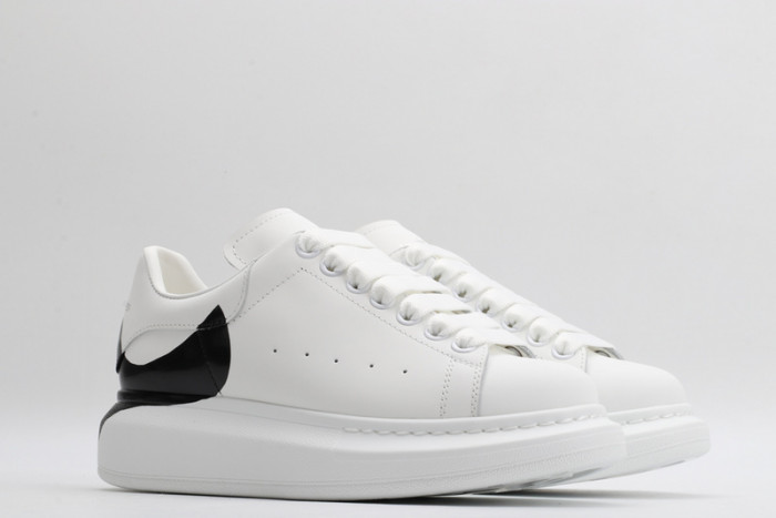 alex mcqu sneakers