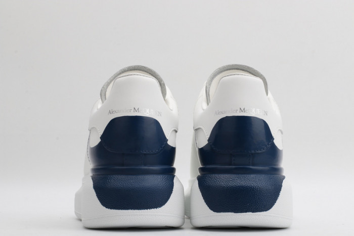 alex mcqu sneakers