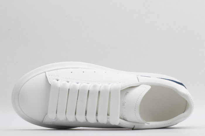 alex mcqu sneakers