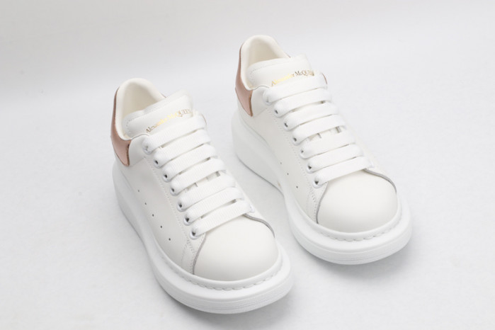 alex mcqu sneakers