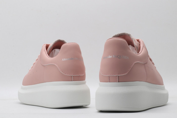 alex mcqu sneakers