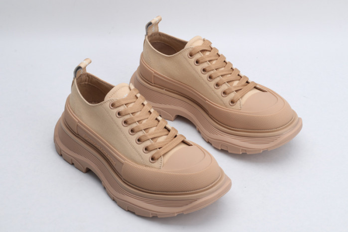 alex mcqu sneakers