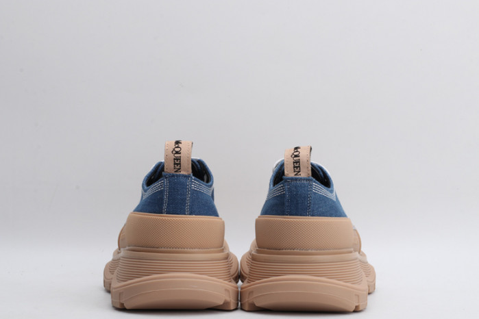 alex mcqu sneakers