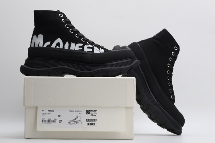 alex mcqu sneakers