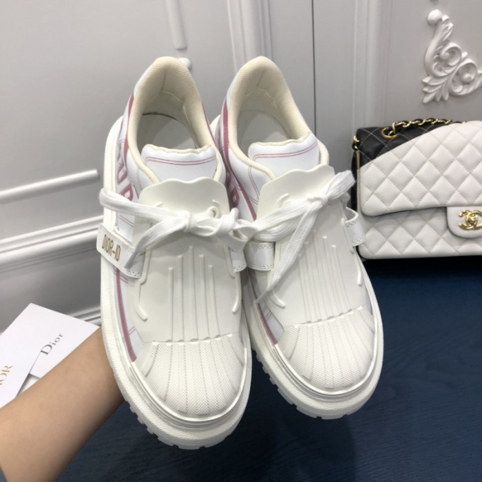 dr trainer sneaker