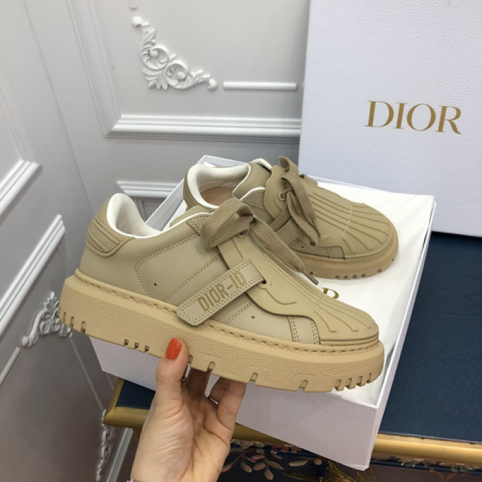 dr trainer sneaker
