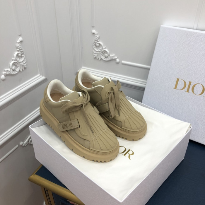 dr trainer sneaker