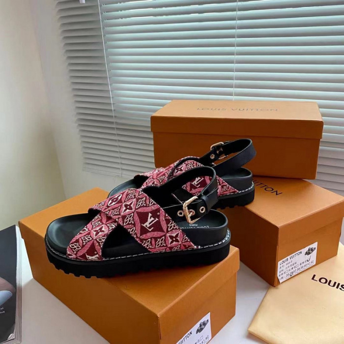 lovt sandal