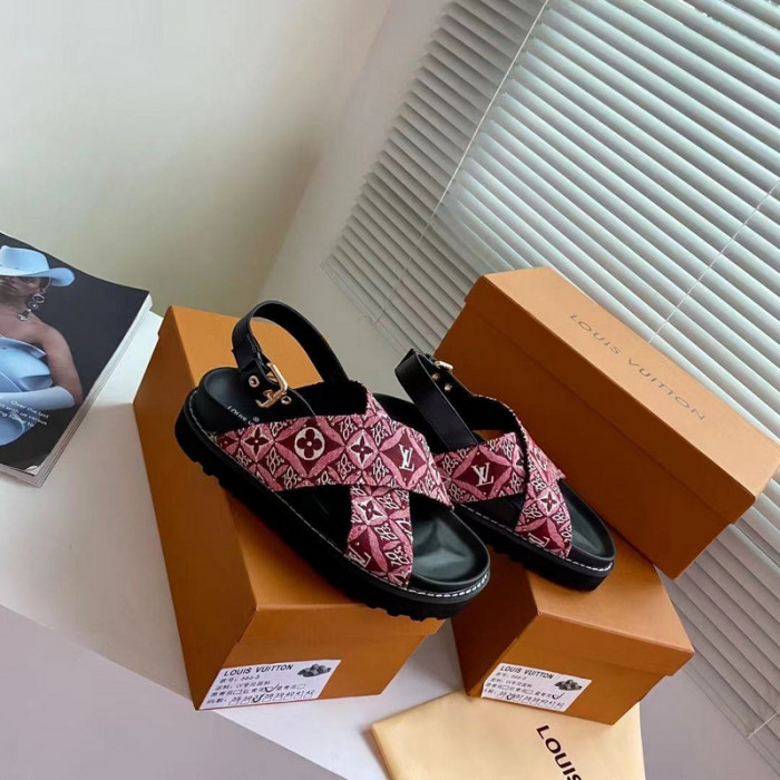 lovt sandal