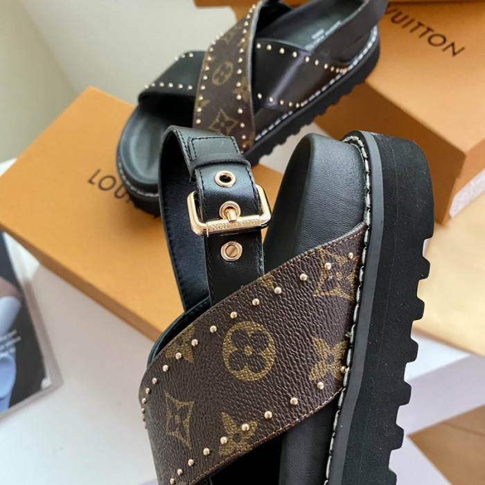 lovt sandal