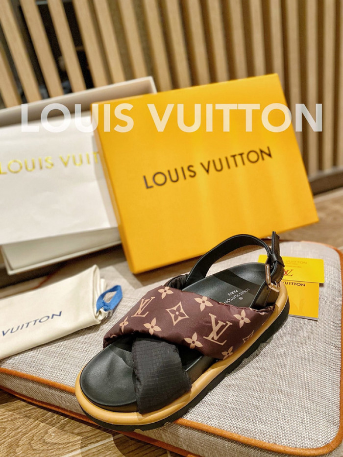 lovt sandal