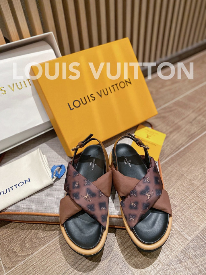 lovt sandal