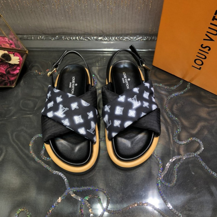 lovt sandal