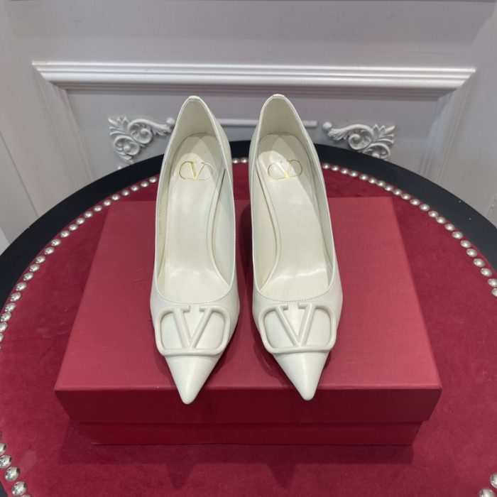v*lentino heel