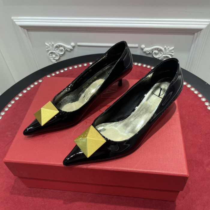 v*lentino heel
