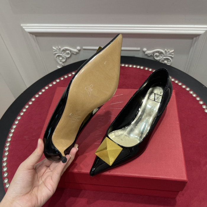v*lentino heel
