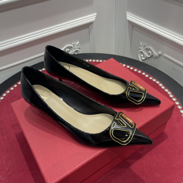 v*lentino heel