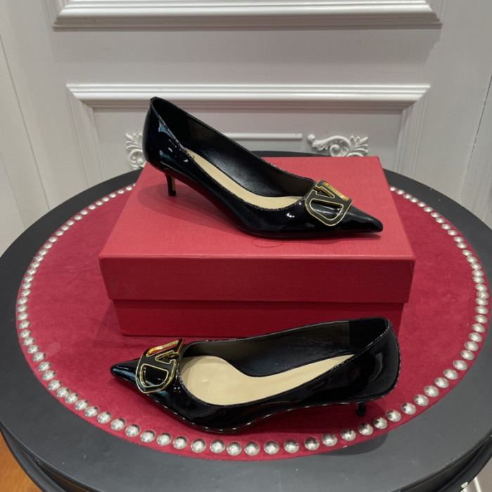 v*lentino heel