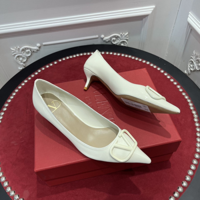 v*lentino heel