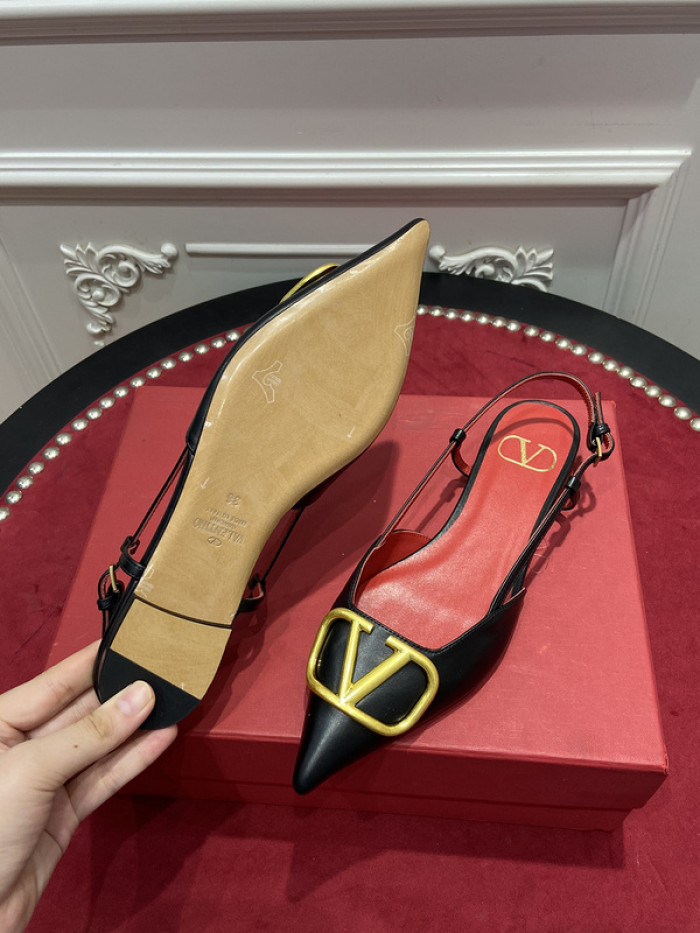 v*lentino heel